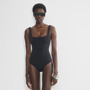 Aritzia Babaton Contour Bodysuit